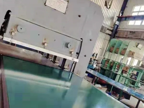 conveyor vulcanizing plate